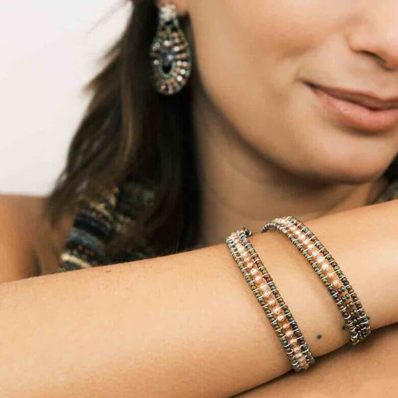 ziio_ZBRC004_brown-boa-bracelet-necklace_model-2