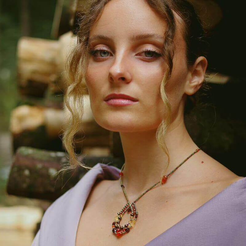 ziio_ZPND005_garnet-and-citrine-pendant_model