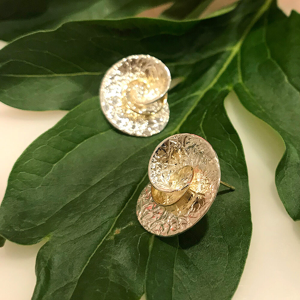 k-mita-design_WS-042EHa_swirl-earrings_lifestyle