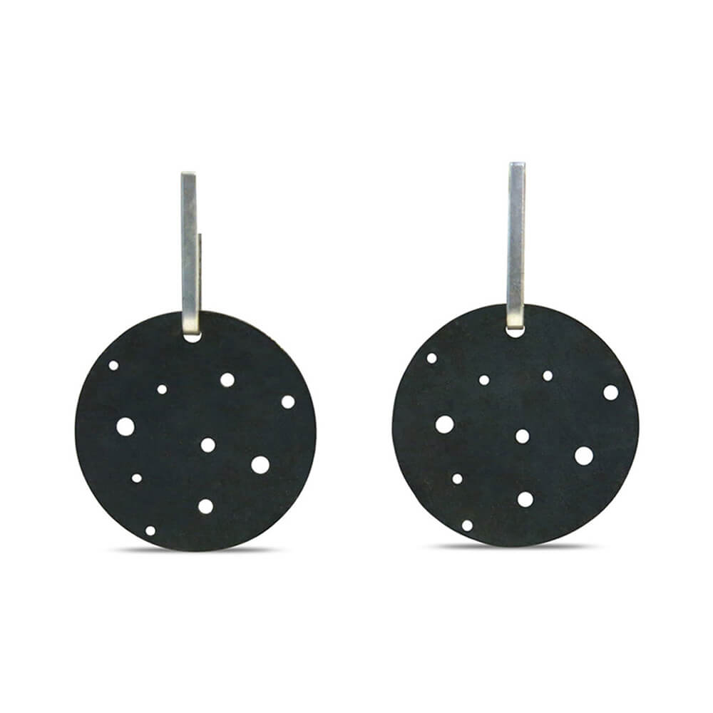 ravit-kaplan_RKJER023_round-cut-pendant-earrings_silver