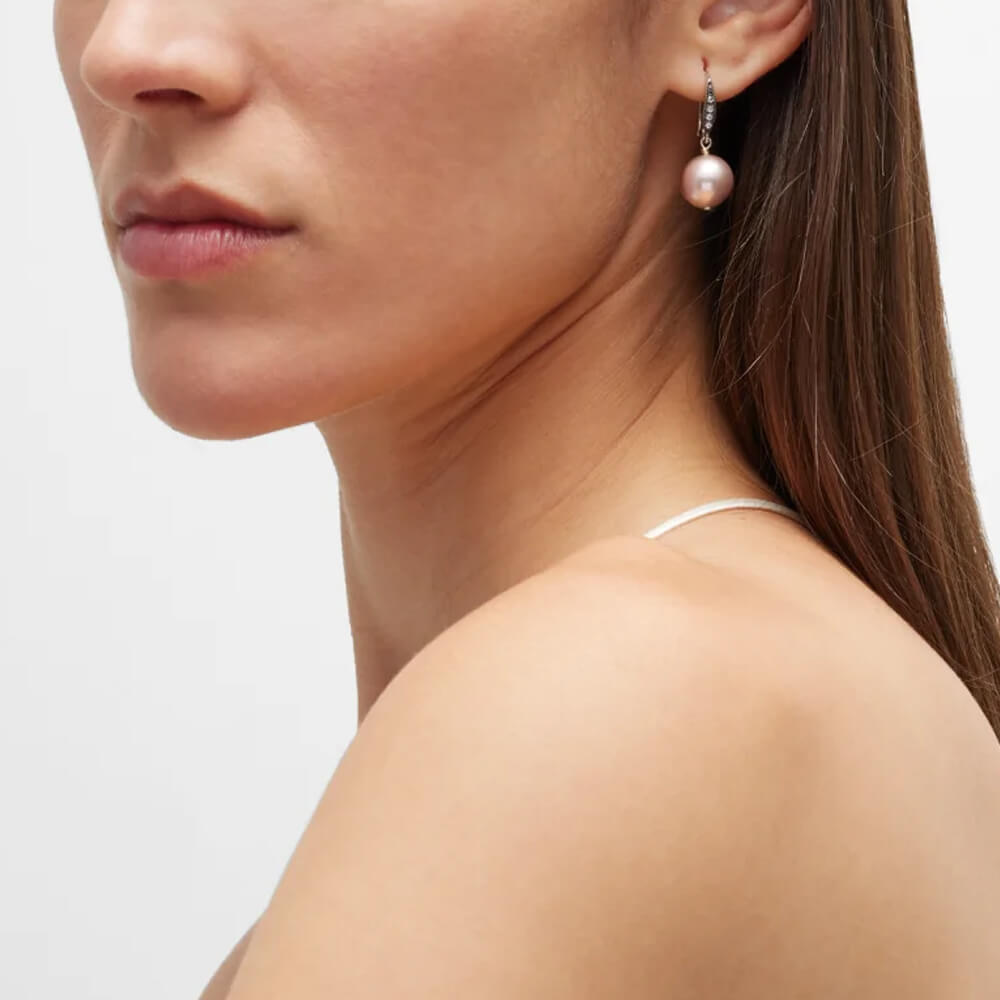 margo-morrison_MMNYER003_pink-edison-freshwater-pearl-drop-earrings-with-white-sapphires-silver_model
